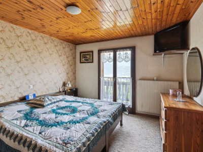 Chalet avec grand terrain, vue sur les Alpes et calme absolu image 8