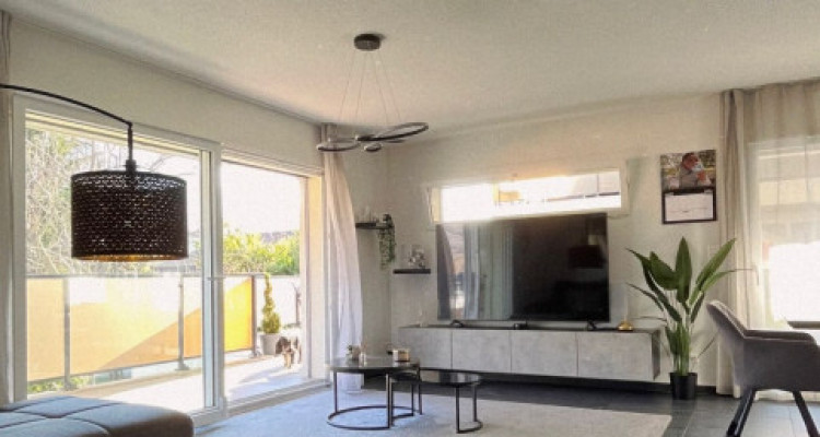 À vendre, appartement de standing de 3.5 pièces à Saxon image 1