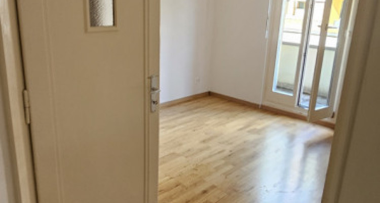 4 pièces au 4ème étage - Rue du Sablon 23 à Morges image 8