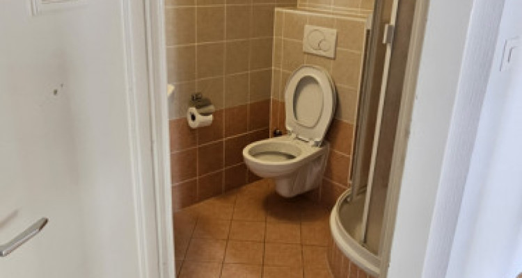 4 pièces au 4ème étage - Rue du Sablon 23 à Morges image 9