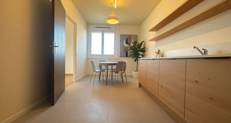 Somptueux appartement 6 pièces avec vue panoramique image 3