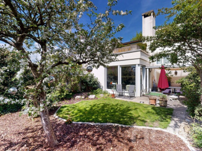 Charmantes Reihenmittelhaus mit sonnigem Garten in Unterengstringen image 1