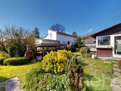 Freistehendes 5-Zimmer EFH mit viel Potenzial und grossem Garten image 3