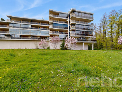 Appartement avec panorama sur le lac et les Alpes, proche du centre image 2