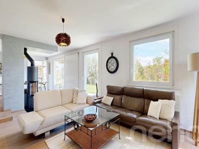 Cadre serein et luminosité exceptionnelle pour cette maison familiale image 3