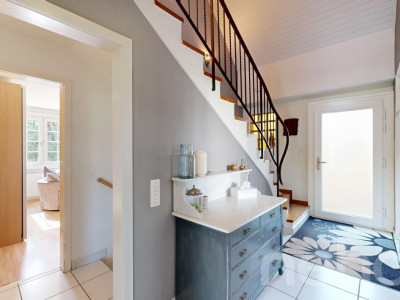 Cadre serein et luminosité exceptionnelle pour cette maison familiale image 5