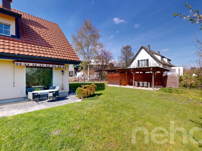 Cadre serein et luminosité exceptionnelle pour cette maison familiale image 10