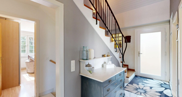 Cadre serein et luminosité exceptionnelle pour cette maison familiale image 5