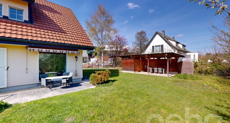 Cadre serein et luminosité exceptionnelle pour cette maison familiale image 10