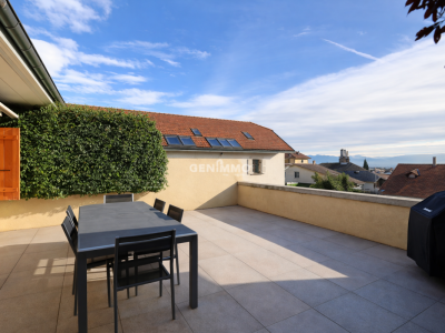 Appartement triplex avec studio indépendant image 1