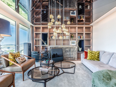 Exklusive 4.5-Zimmer-Terrassenwohnung mit direktem Liftzugang und See-, Berg- und Stadtsicht in Zug image 4