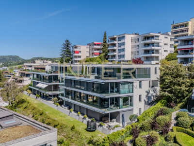 Reserviert: Exklusive 4.5-Zimmer-Terrassenwohnung mit direktem Liftzugang und See-, Berg- und Stadtsicht in Zug image 7