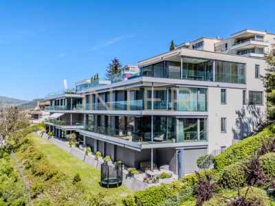 Reserviert: Exklusive 4.5-Zimmer-Terrassenwohnung mit direktem Liftzugang und See-, Berg- und Stadtsicht in Zug image 8