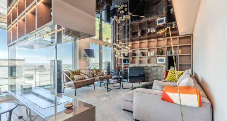 Exklusive 4.5-Zimmer-Terrassenwohnung mit direktem Liftzugang und See-, Berg- und Stadtsicht in Zug image 1