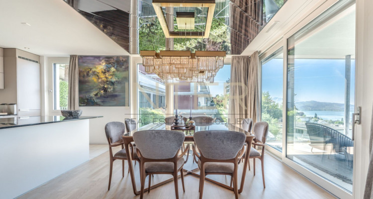 Exklusive 4.5-Zimmer-Terrassenwohnung mit direktem Liftzugang und See-, Berg- und Stadtsicht in Zug image 5