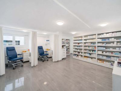 Local commercial avec vitrine image 3