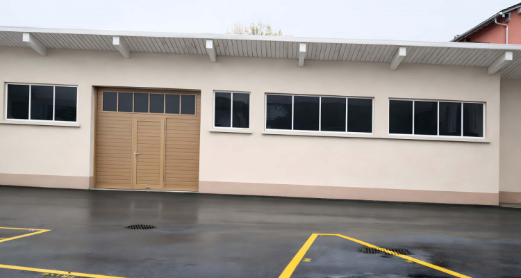 Courtételle – vaste local de 120 m² idéal pour magasin de matériel de jardinage image 2