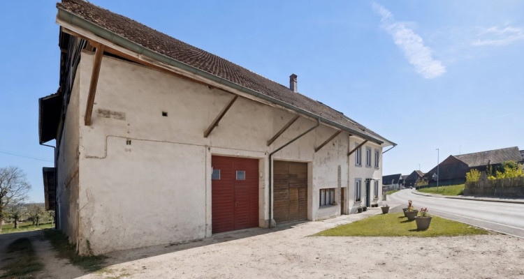 Grange à rénover avec de beaux volumes et potentiel de transformation en plusieurs appartements image 1