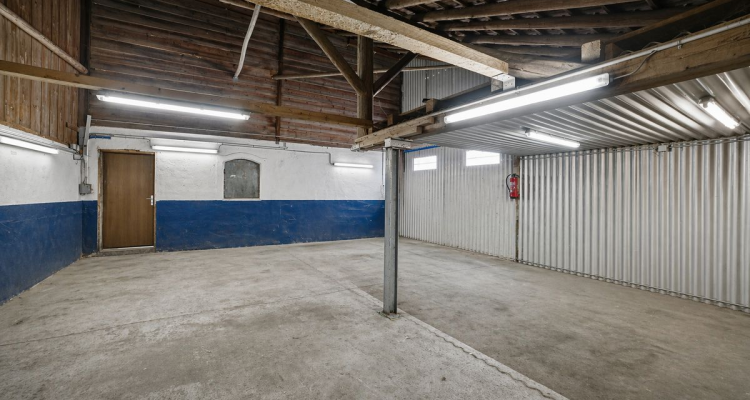 Grange à rénover avec de beaux volumes et potentiel de transformation en plusieurs appartements image 3