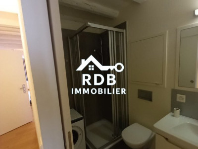 Appartement de 2,5 pièces au 1er étage sans ascenseur situé à Chêne-Bourg 1225  image 8