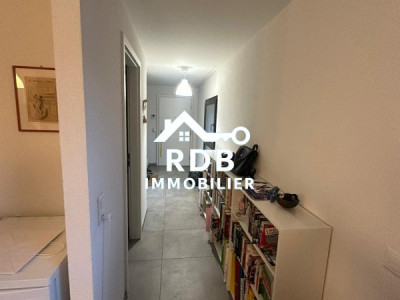 Appartement de 6 pièces au 3ème étage situé à Satigny 1242 image 8