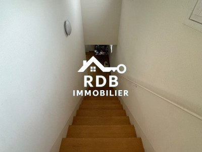 Appartement en duplex de 4,5 pièces au 1er étage situé à Onex 1213 image 7