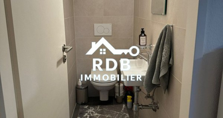 Appartement de 4 pièces au 9ème étage situé à Petit-Saconnex 1219 image 5