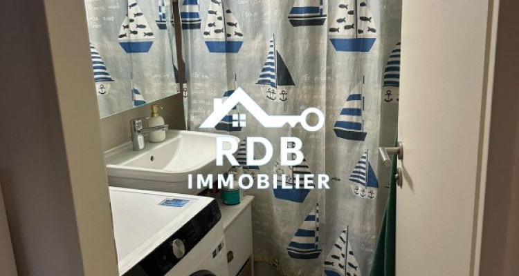 Appartement de 4 pièces au 9ème étage situé à Petit-Saconnex 1219 image 6