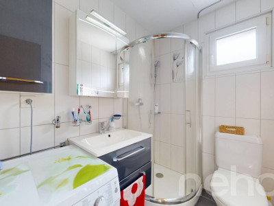 Stilvolle 4.5-Zimmer Wohnung mit Balkon in Nidau image 9