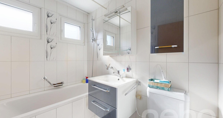 Stilvolle 4.5-Zimmer Wohnung mit Balkon in Nidau image 8