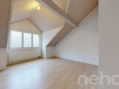 Grosszügige 3.5-Zimmer-Dachwohnung mit viel Licht und Raumhöhe image 8