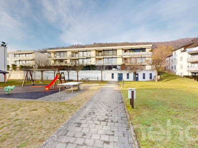 Belle vue sur le lac pour cet appartement lumineux et spacieux ! image 11