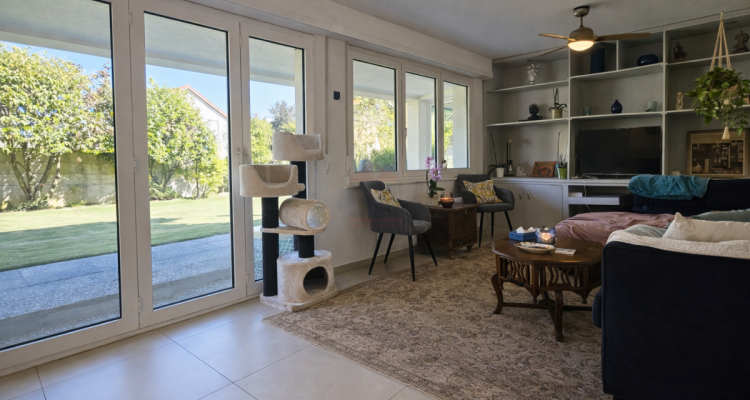 Élégante villa familiale avec grand jardin plat et fort potentiel à Founex image 5
