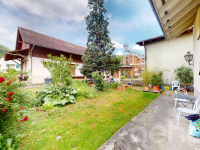 Charmantes Mehrgenerationenhaus mit viel Raum und Charakter image 3