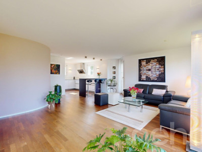 Lichtdurchflutete Doppelhaushälfte in erhöhter Lage image 5