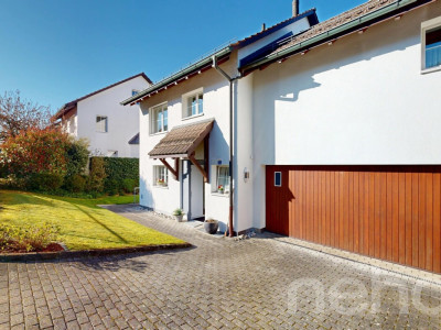 Lichtdurchflutete Doppelhaushälfte in erhöhter Lage image 11