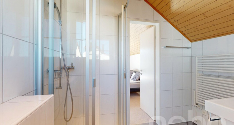 Lichtdurchflutete Doppelhaushälfte in erhöhter Lage image 8