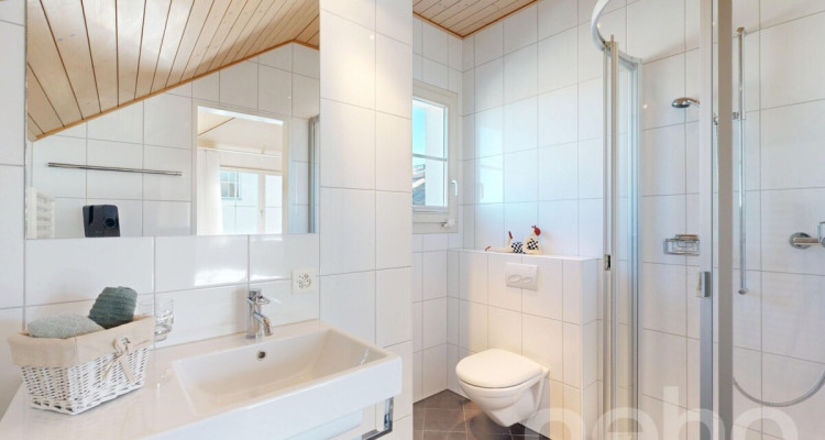 Lichtdurchflutete Doppelhaushälfte in erhöhter Lage image 10