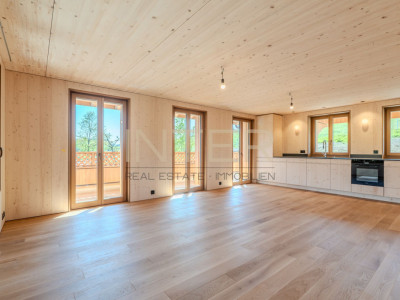 Erstbezug in Risch: Exklusive 2.5-Zimmer-Maisonettewohnung im separaten Stöckli image 6