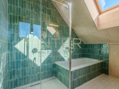 Erstbezug in Risch: Exklusive 2.5-Zimmer-Maisonettewohnung im separaten Stöckli image 11