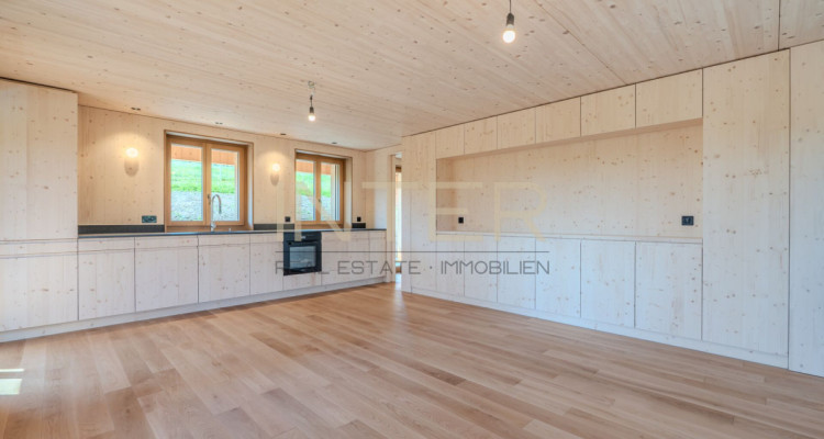 Erstbezug in Risch: Exklusive 2.5-Zimmer-Maisonettewohnung im separaten Stöckli image 5