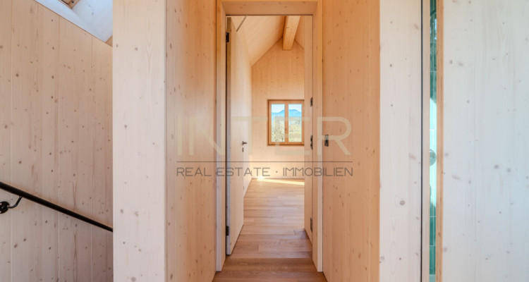 Erstbezug in Risch: Exklusive 2.5-Zimmer-Maisonettewohnung im separaten Stöckli image 10