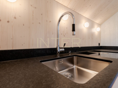 Erstbezug in Risch: Exklusive 4.5-Zimmer-Maisonette mit Galerie, Cheminée und zwei Loggien image 4