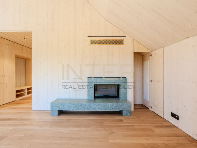 Erstbezug in Risch: Exklusive 4.5-Zimmer-Maisonette mit Galerie, Cheminée und zwei Loggien image 6