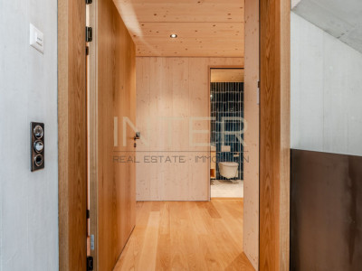 Erstbezug in Risch: Exklusive 4.5-Zimmer-Maisonette mit Galerie, Cheminée und zwei Loggien image 10