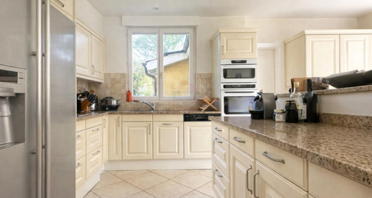 Écrin de sérénité au coeur de Vandoeuvres ? Élégance, volumes et intimité absolue image 6