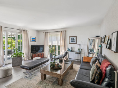 Villa avec vue lac imprenable dans un quartier prisé à Bevaix image 3