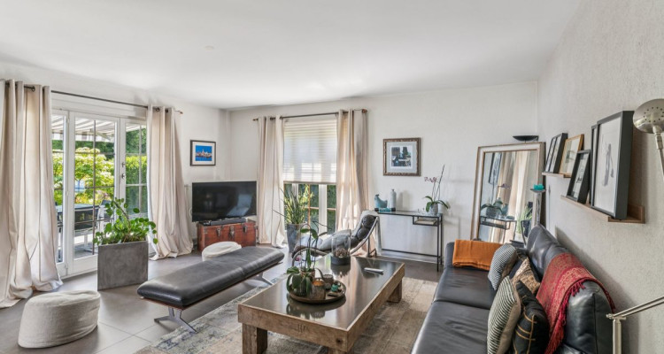 Villa avec vue lac imprenable dans un quartier prisé à Bevaix image 3