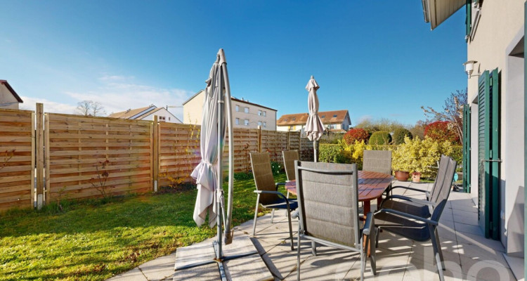 Dans un quartier tranquille image 3