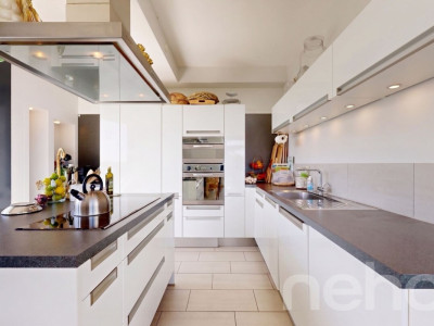 Maison contemporaine aux volumes dexception avec vue lac et Alpes image 8